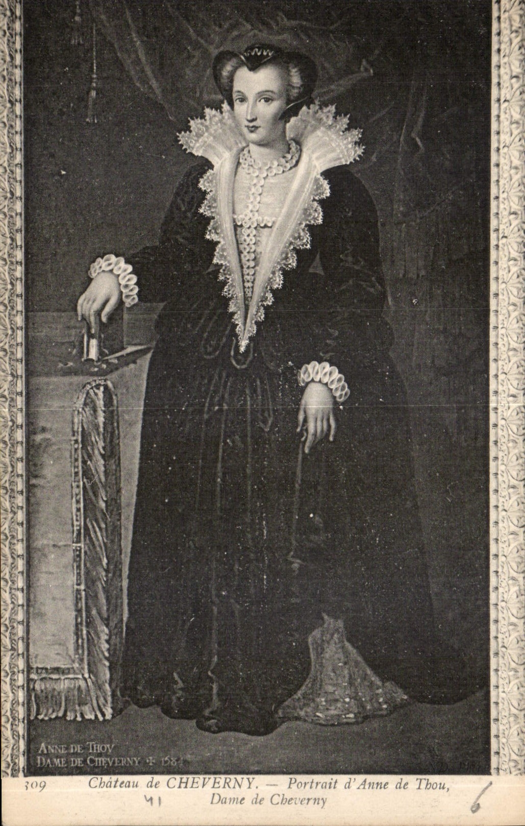 CPA Chateau de Cheverny Portrait d'Anne de Thou Dame de Cheverny