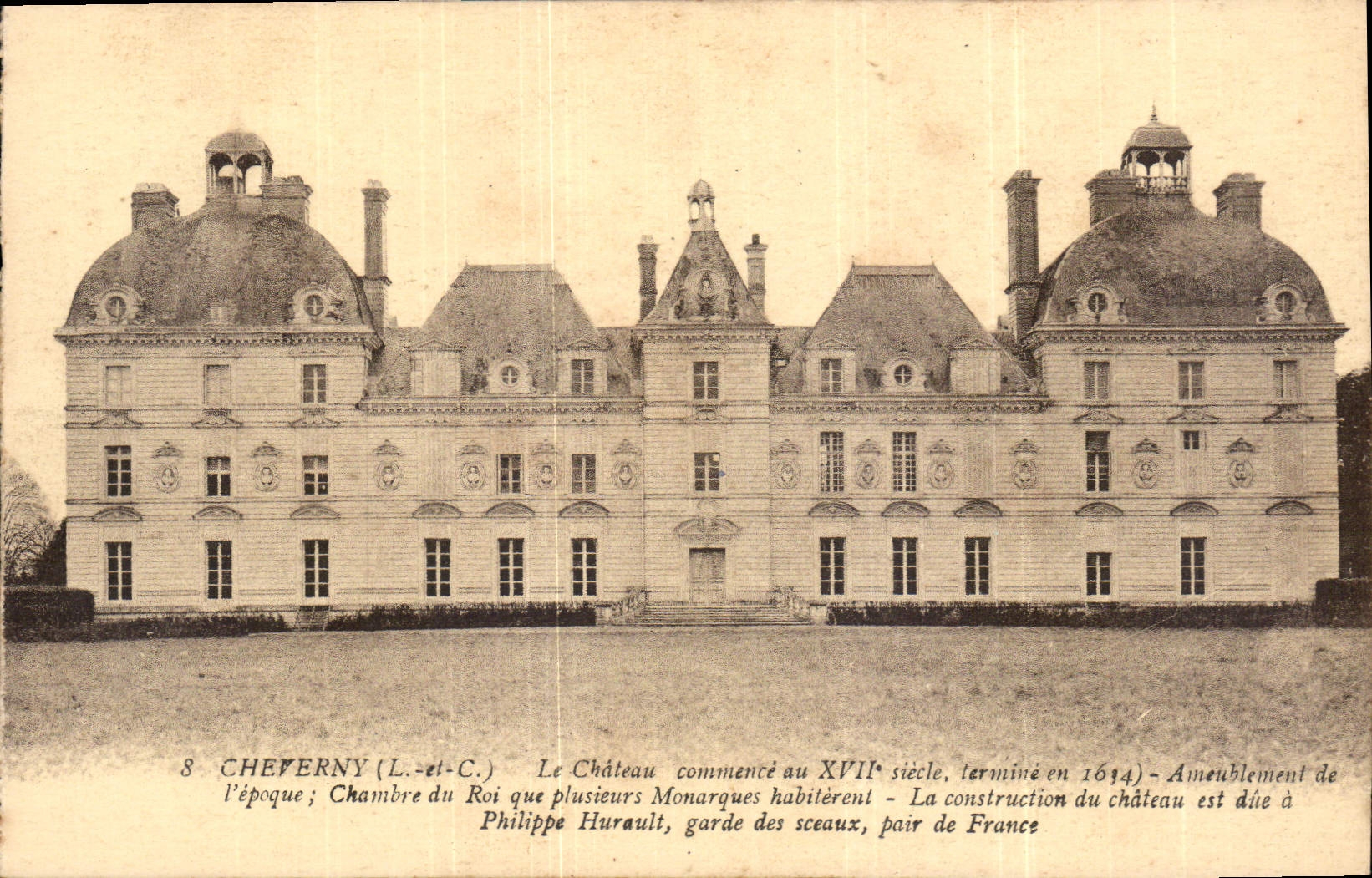 CPA Cheverny L et C le Chateau Commence au XVII siecle termine en 1614
