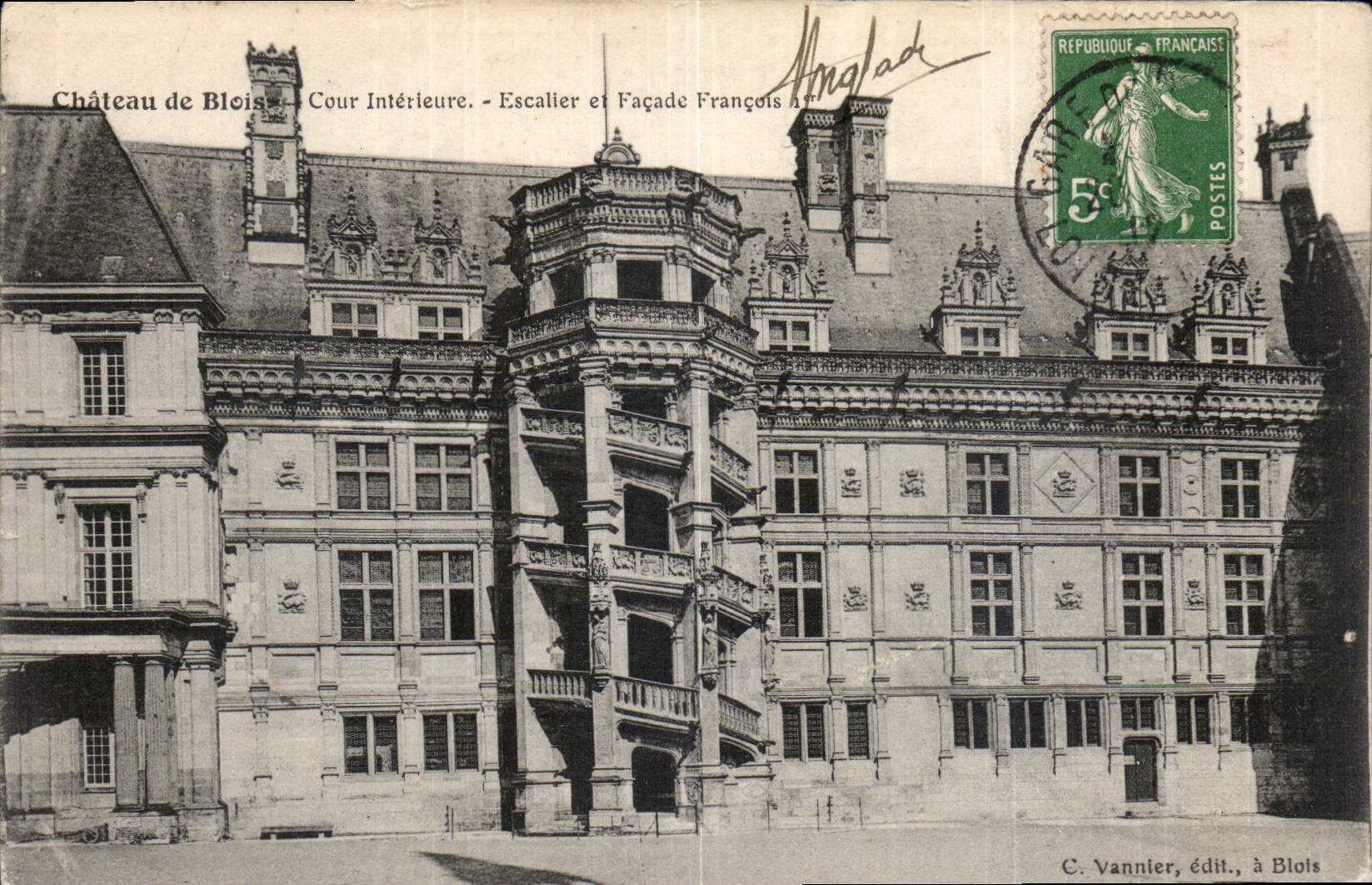 CPA Chateau de Blois Cour Interieure Escalier et Facade Francois Ier 