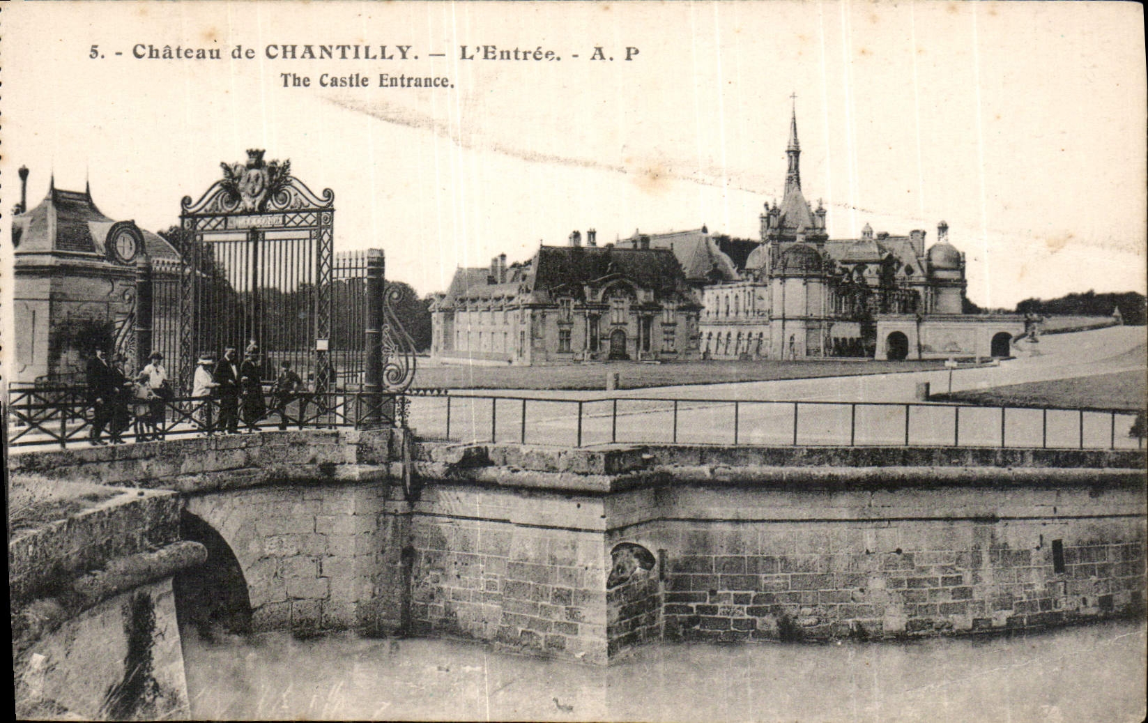 CPA Chateau de Chantilly l'Entree 