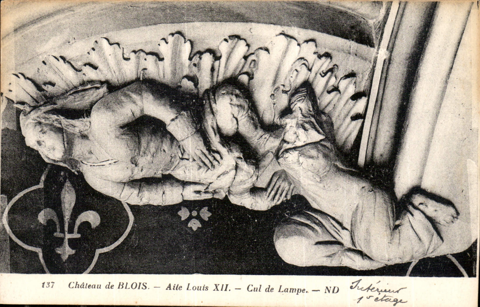 CPA Chateau de Blois Aile Louis XII Cul de Lampe