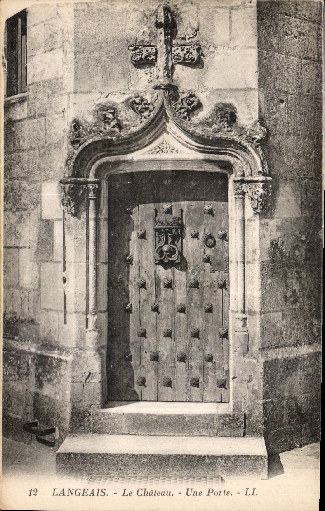 CPA Langeais le Chateau une porte 