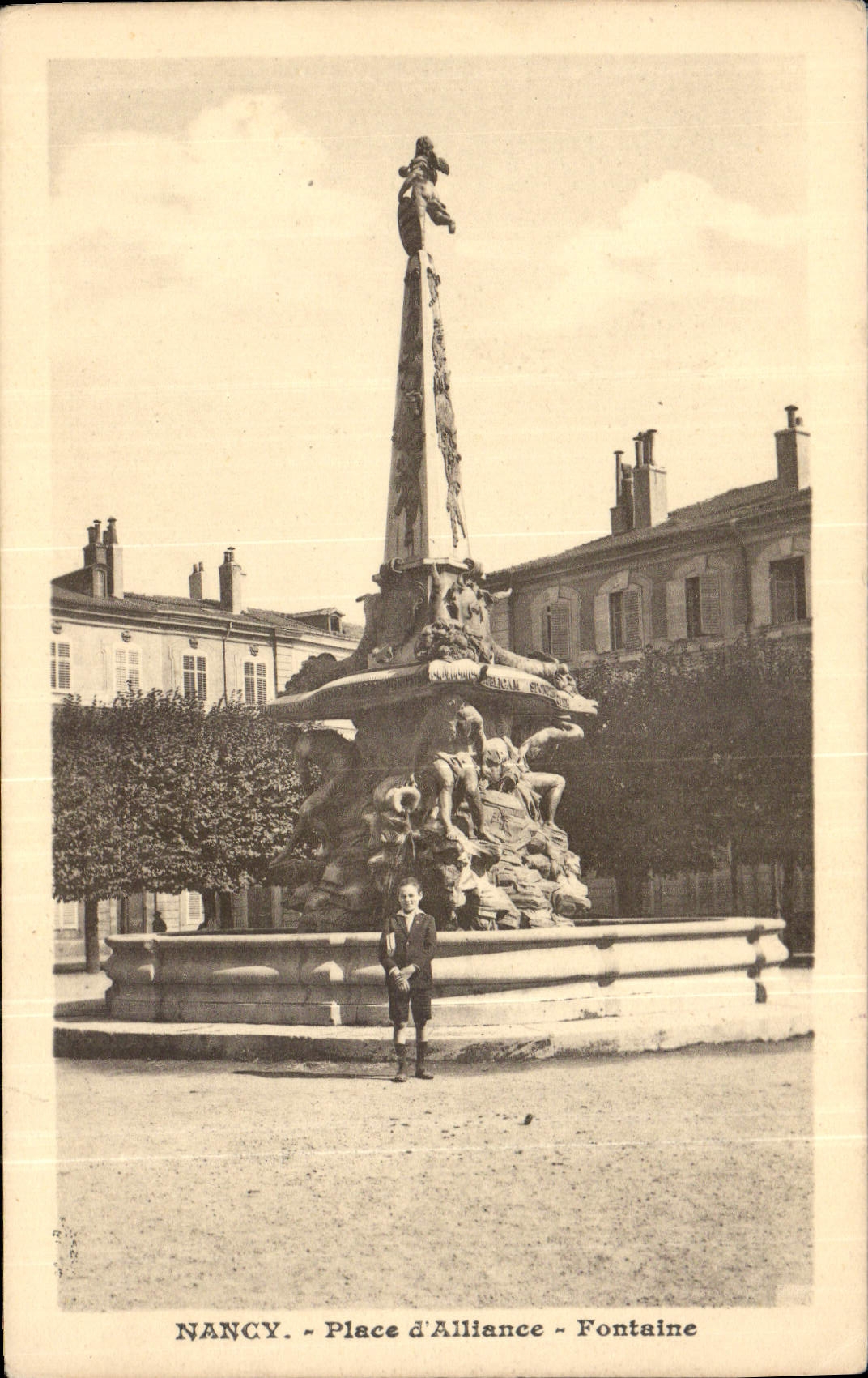CPA Nancy Place d'Alliance Fontaine 