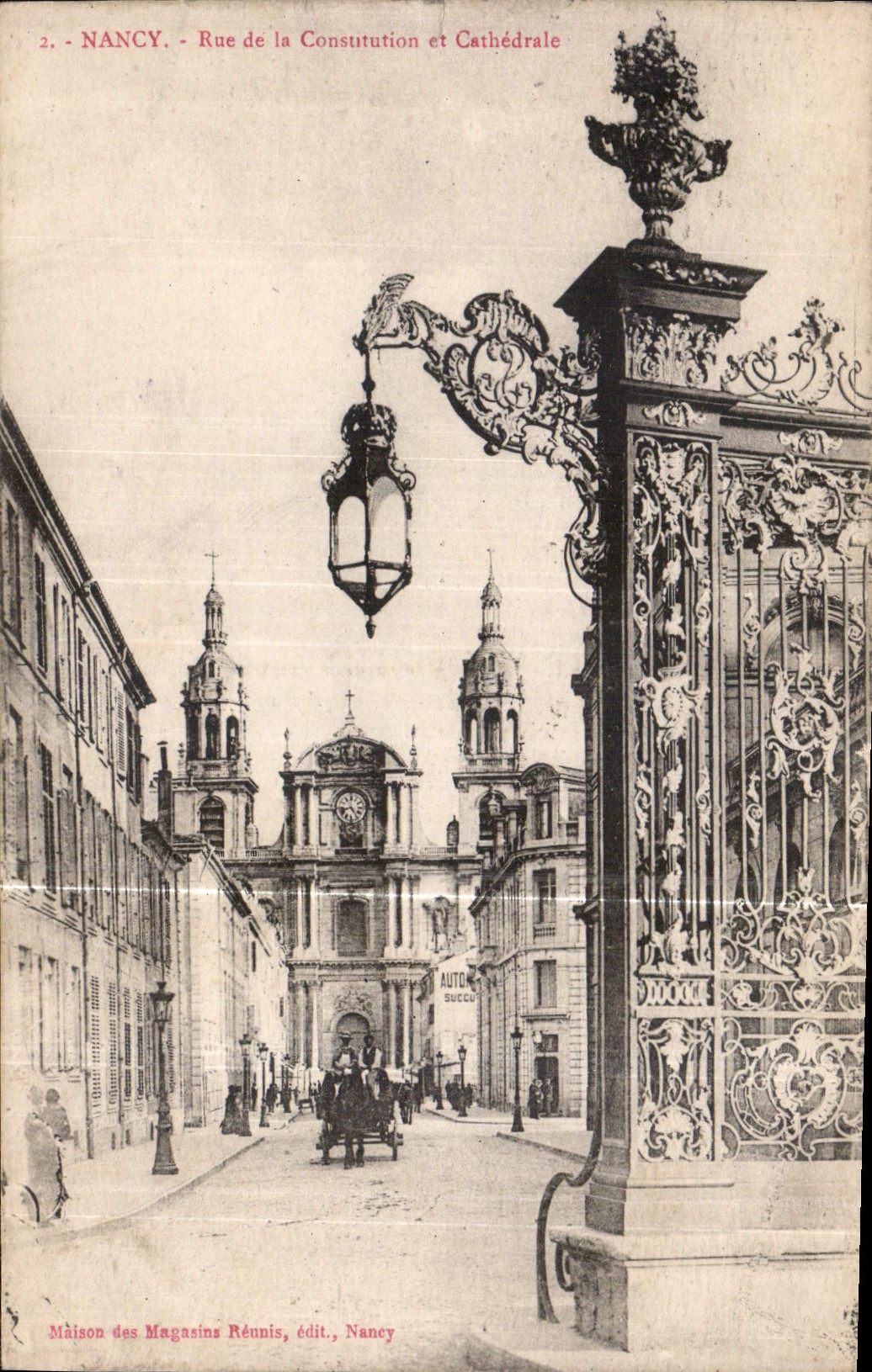 CPA Nancy rue de la constitution et Cathedrale