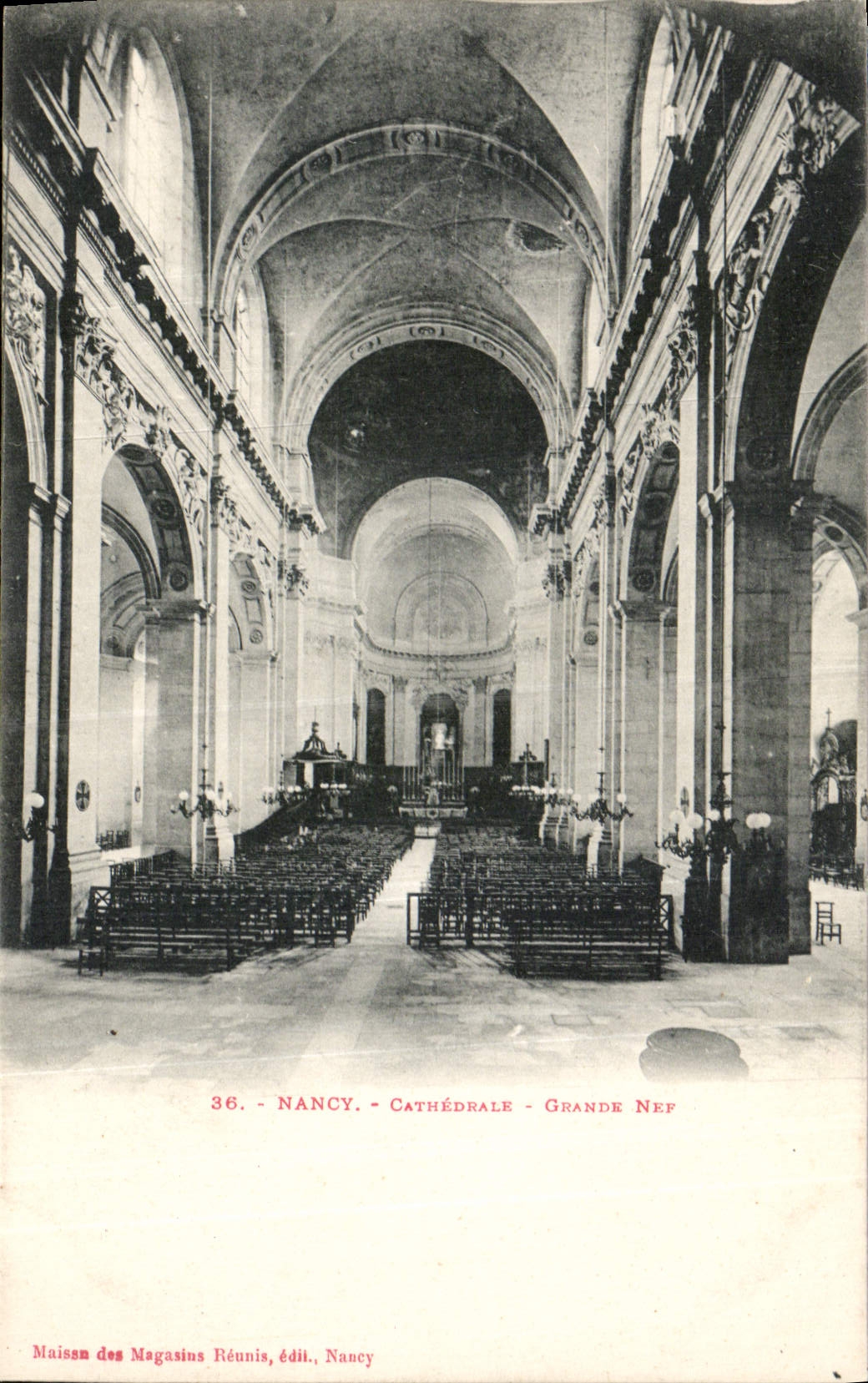 CPA Nancy Cathedrale Grande Nef 