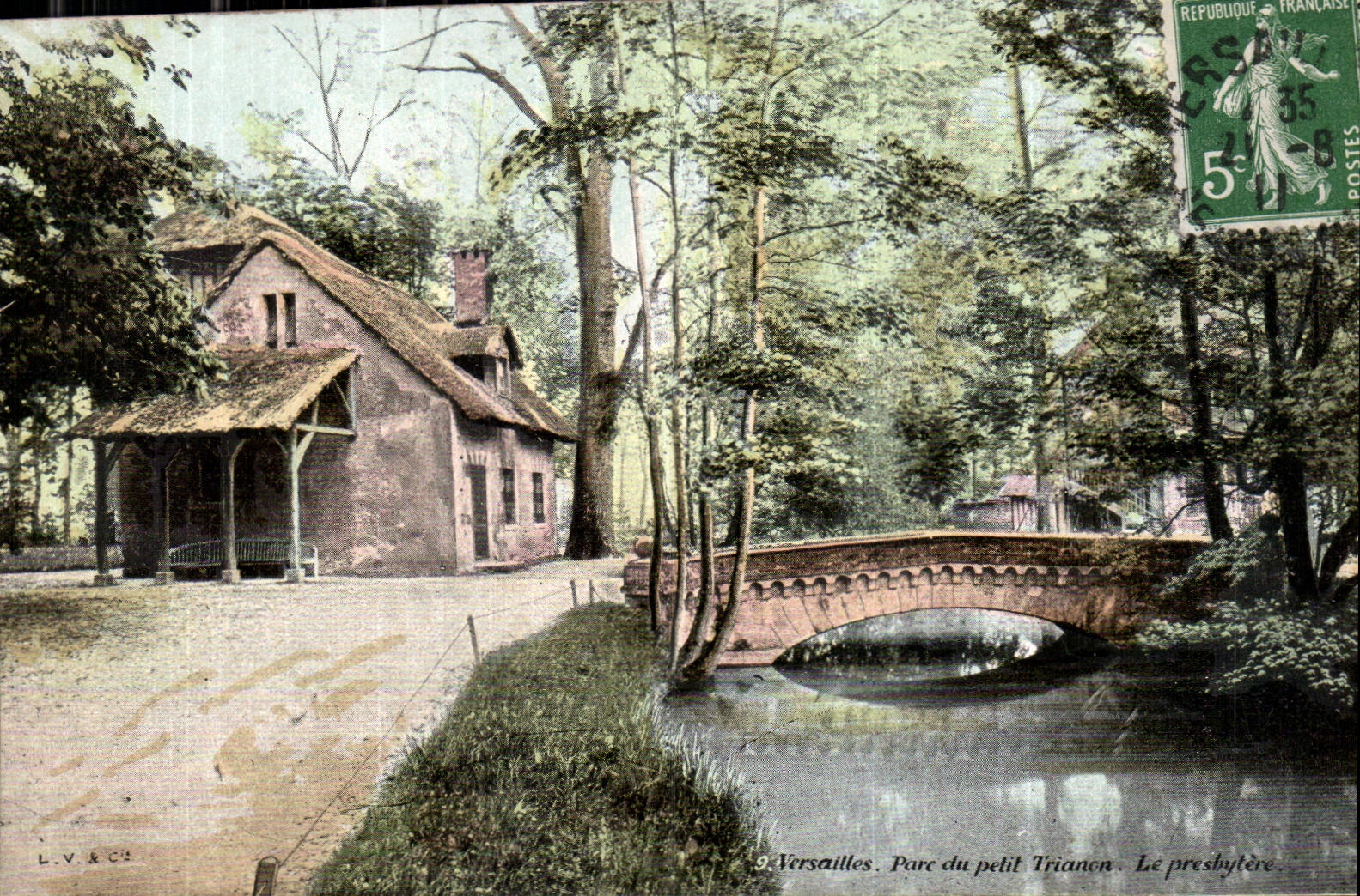CPA Versailles Parc du petit Trianon 