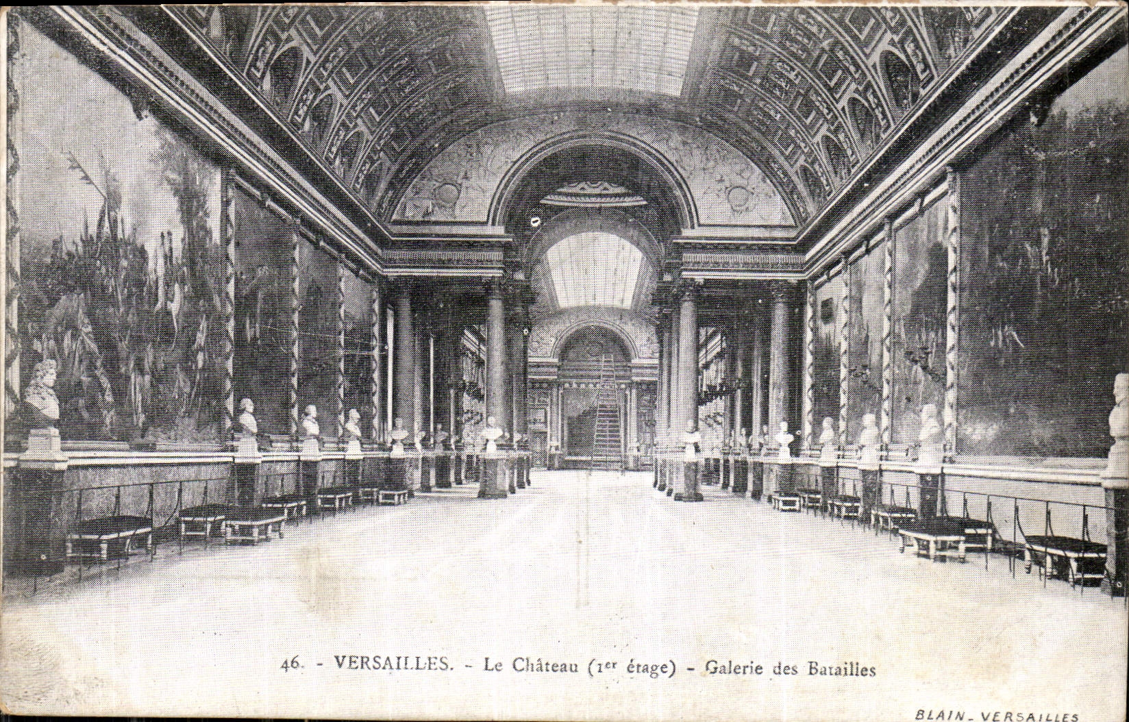 CPA Versailles le Chateau 1er etage galerie des Batailles 