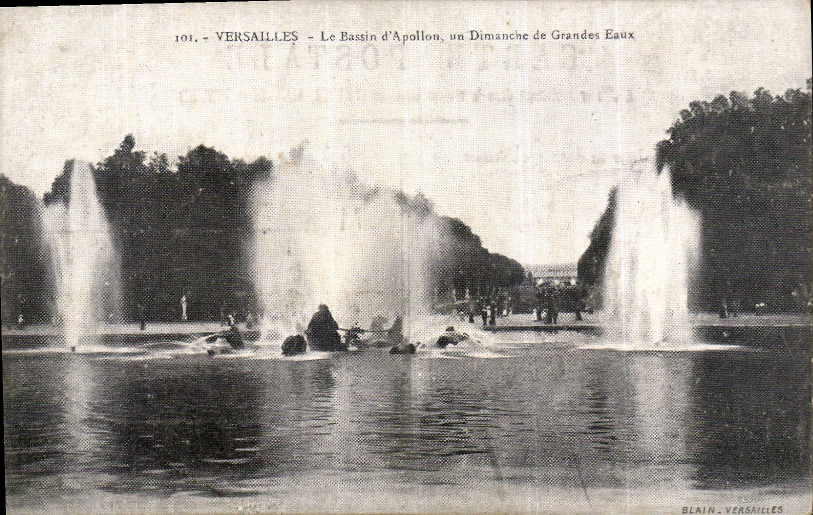 CPA Versailles le Bassin d'Apollon un Dimanche de Grandes Eaux 