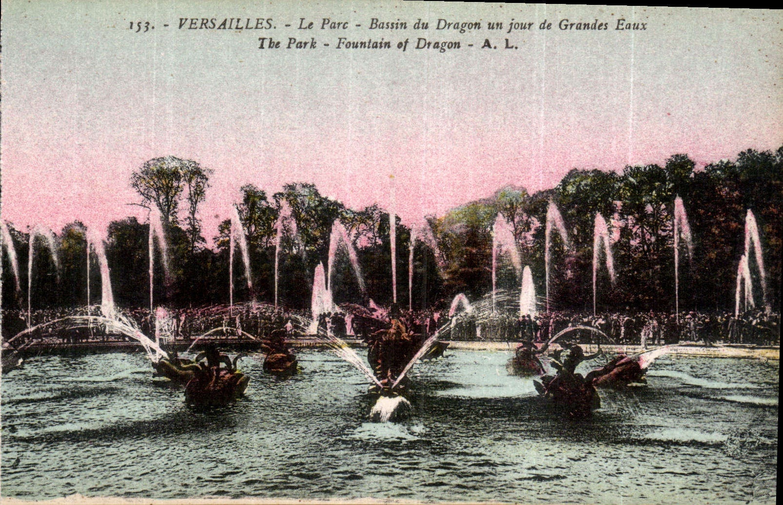 CPA Versailles le Parc Bassin du Dragon un jour de Grandes Eaux