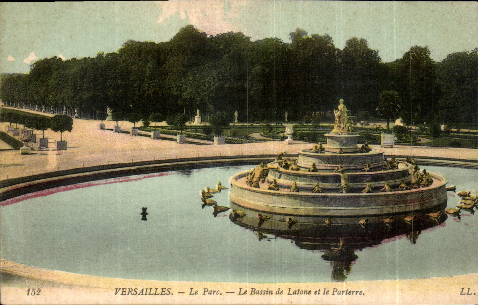 CPA Versailles le Parc le Bassin de Latone et le Parterre 