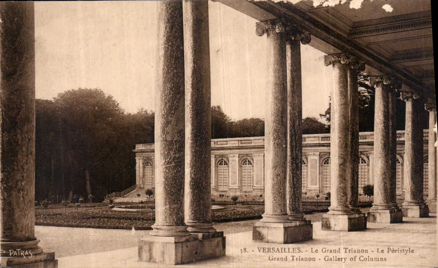 CPA Versailles le Grand Trianon le Peristyle 