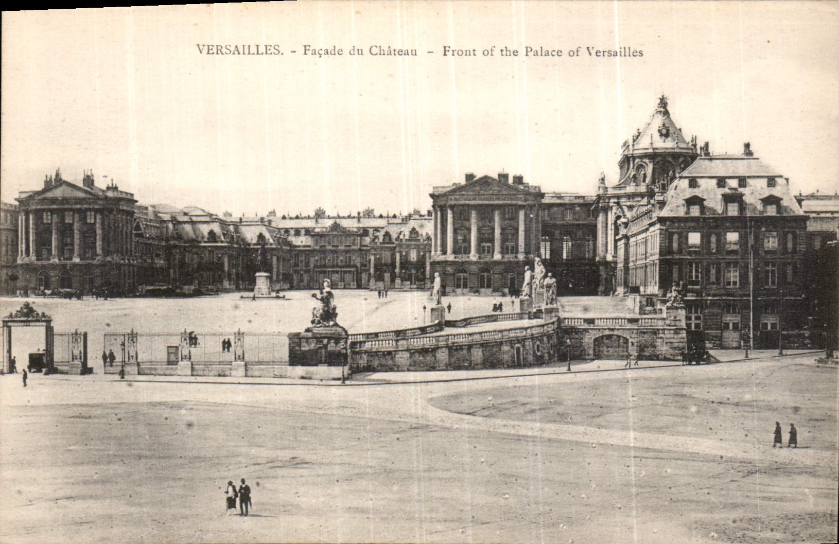 CPA Versailles Facade du Chateau 