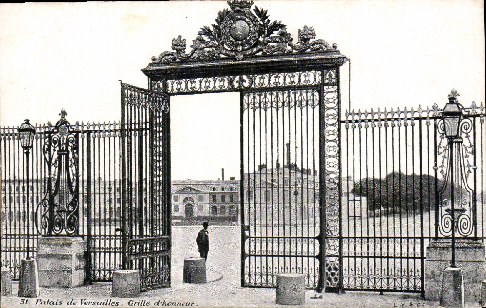 CPA Palais de Versailles Grille d'Honneur 