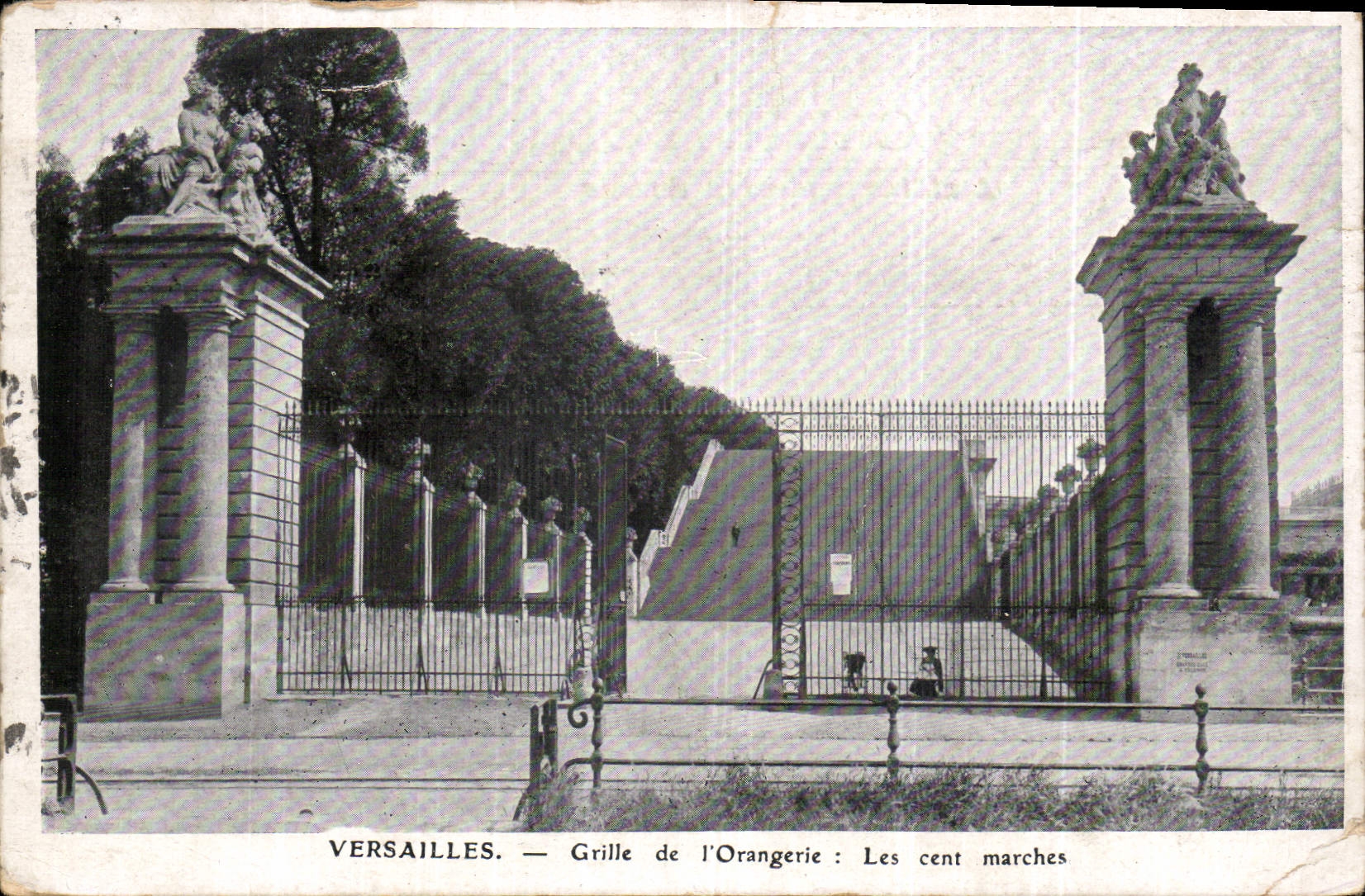 CPA Versailles Grille de l'Orangerie Les Cent marches 