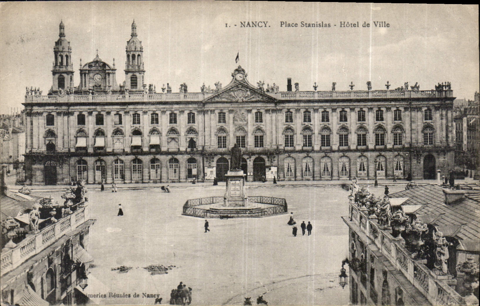 CPA Nancy place Stanislas hotel de Ville 