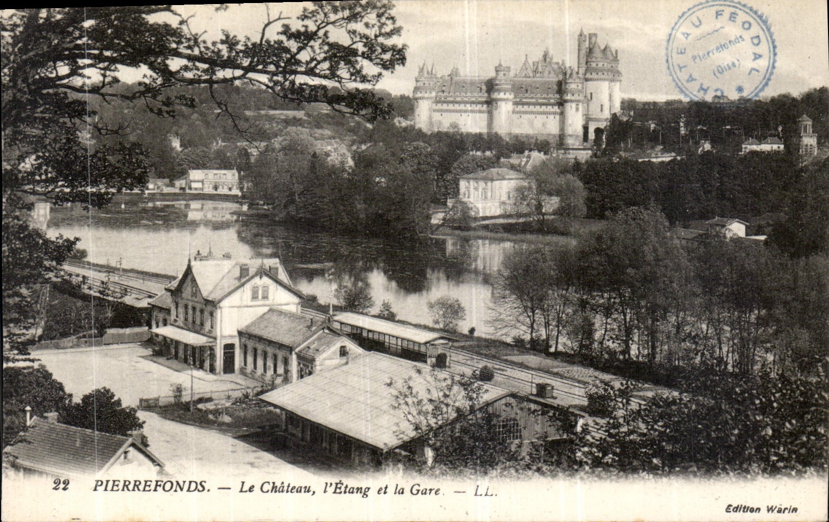 CPA Pierrefonds Le Chateau l'Etang et la Gare