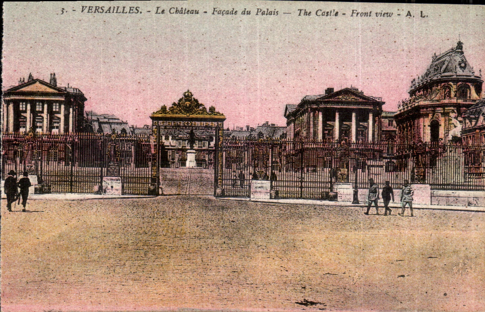 CPA Versailles Le Chateau Facade du Palais 