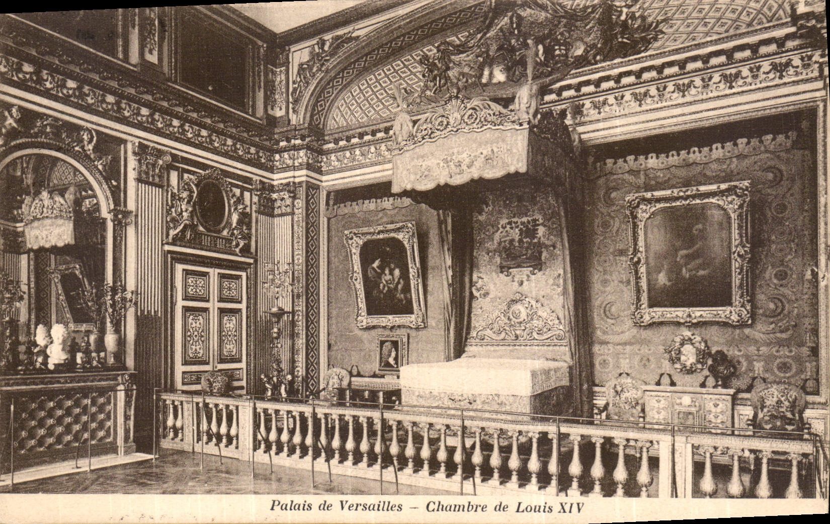 CPA Palais Versailles Chambre de Louis XIV 
