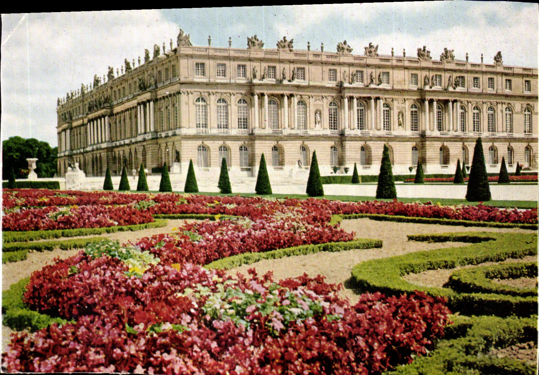 CPM Ile de France Le Chateau de Versailles 