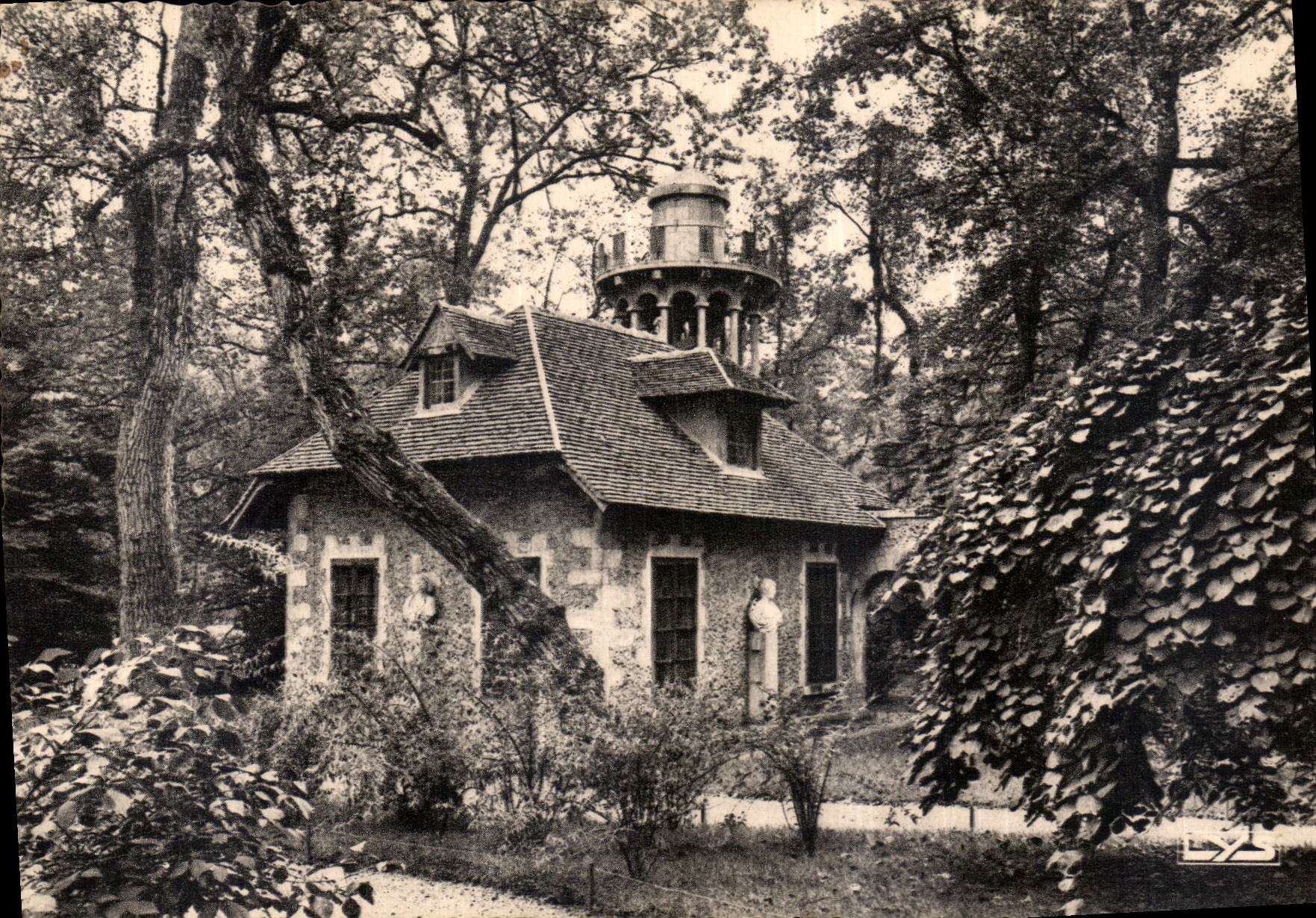 CPM Versailles Hameau de Trianon La Laiterie 
