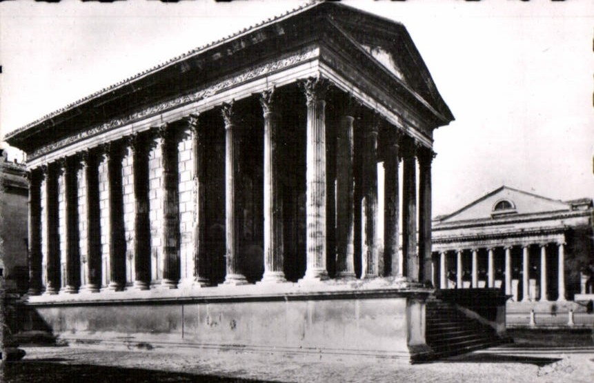 CPM Nimes La Maison Carree 