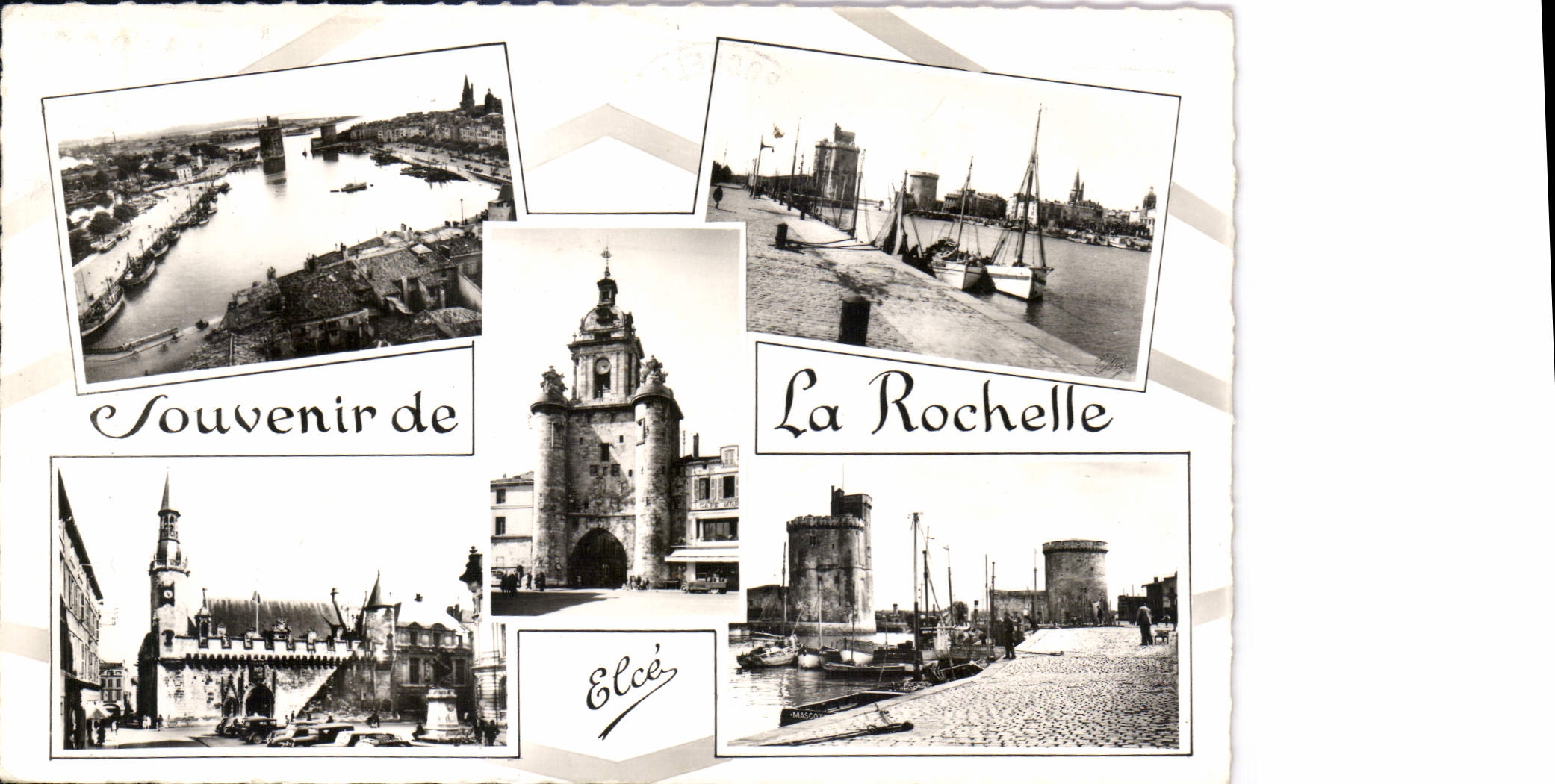 CPA La Rochelle vue generale du port le port la tour de la Grosse Horloge hotel de ville la tour Sai
