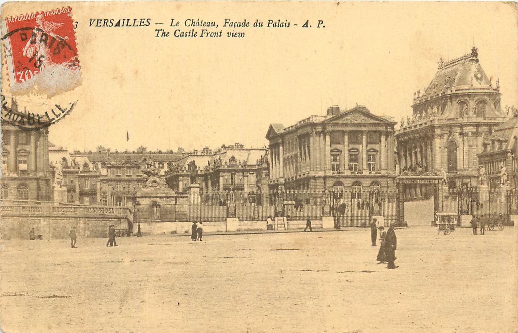 CPA Versailles Le Chateau Facade du Palais