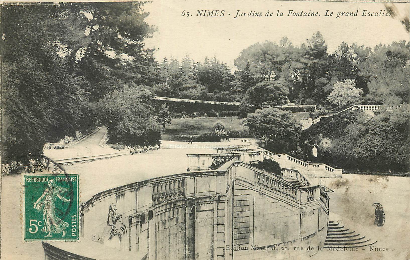 CPA Nimes Jardins de la Fontaine Le Grand Escalier