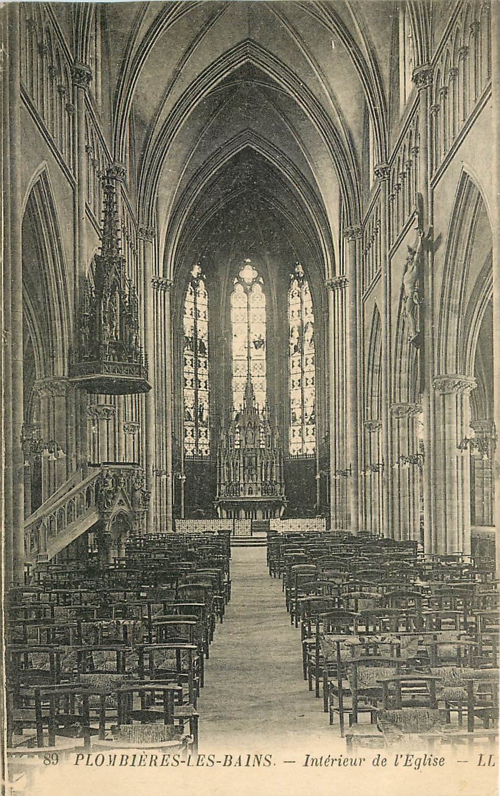 CPA Plombieres les Bains Interieur de l'Eglise