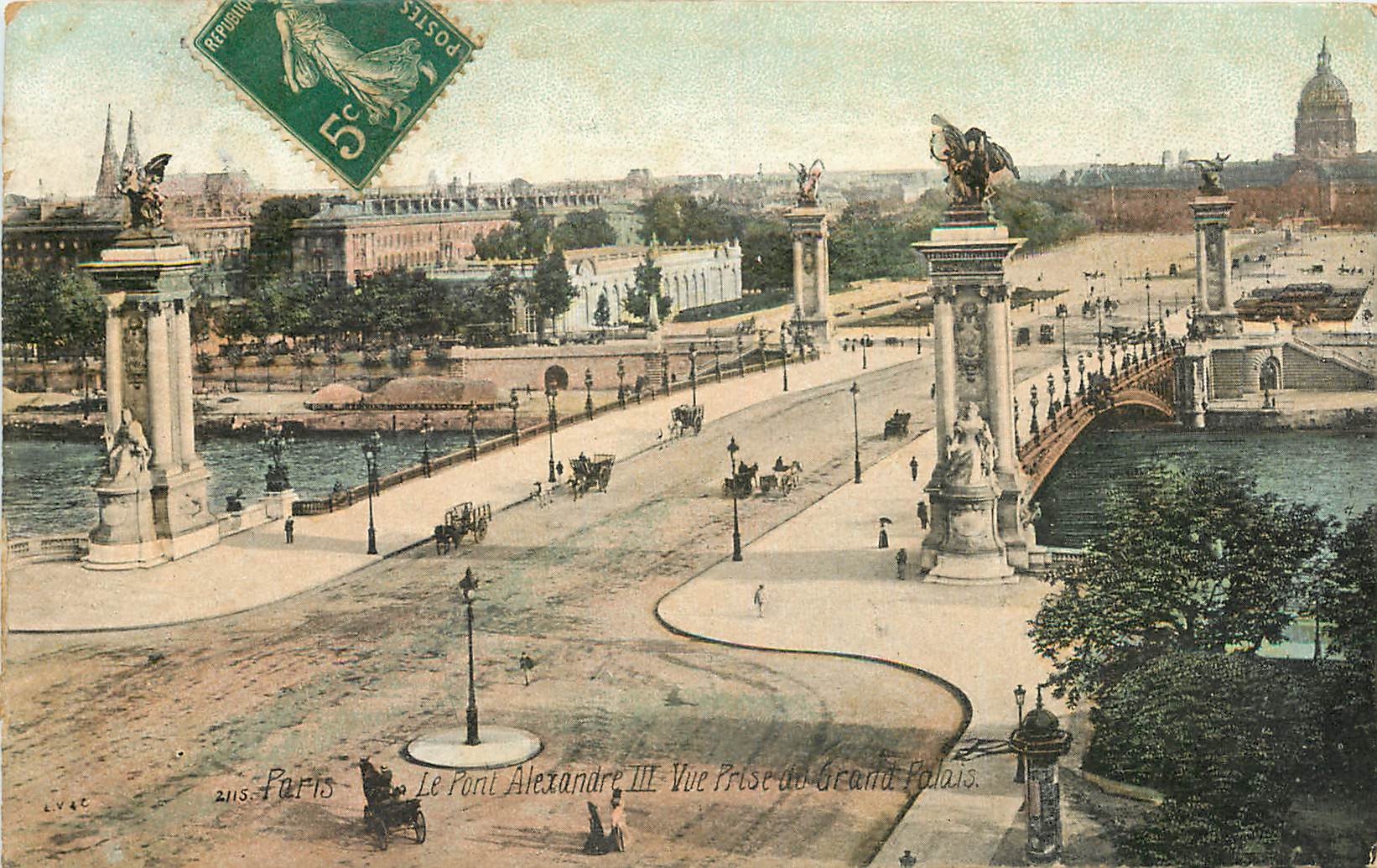CPA Paris Le pont Alexandre II Vue prise du Palais