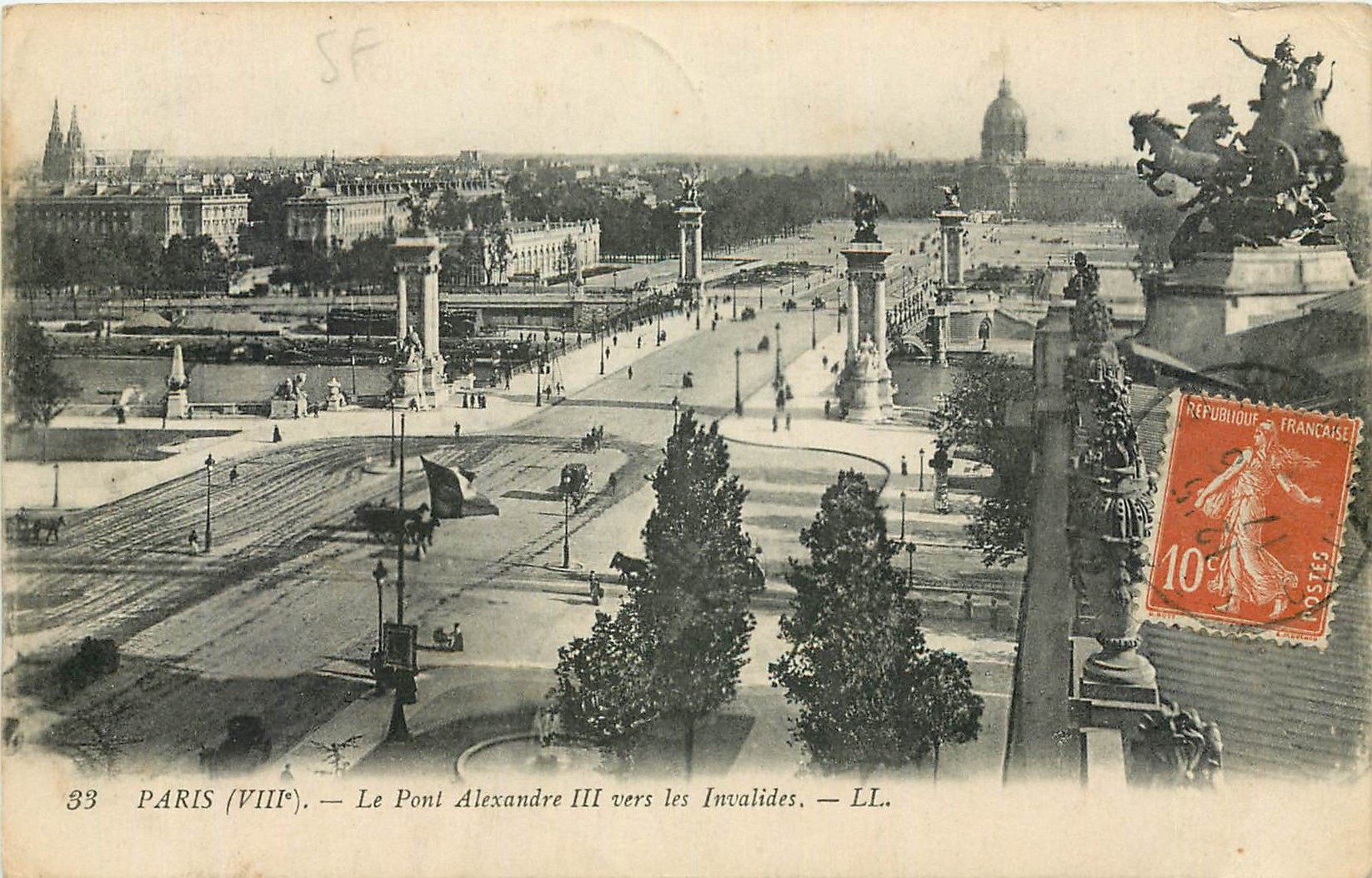 CPA Paris Le Pont Alexandre III vers les Invalides