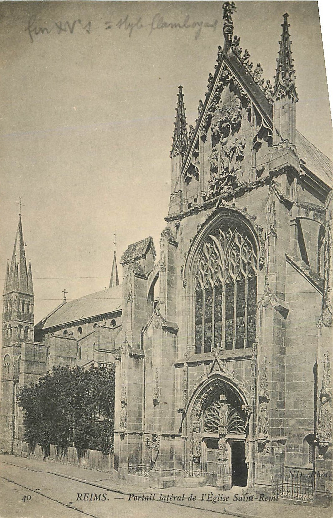 CPA Reims Portail lateral de l'Eglise Saint Remi 