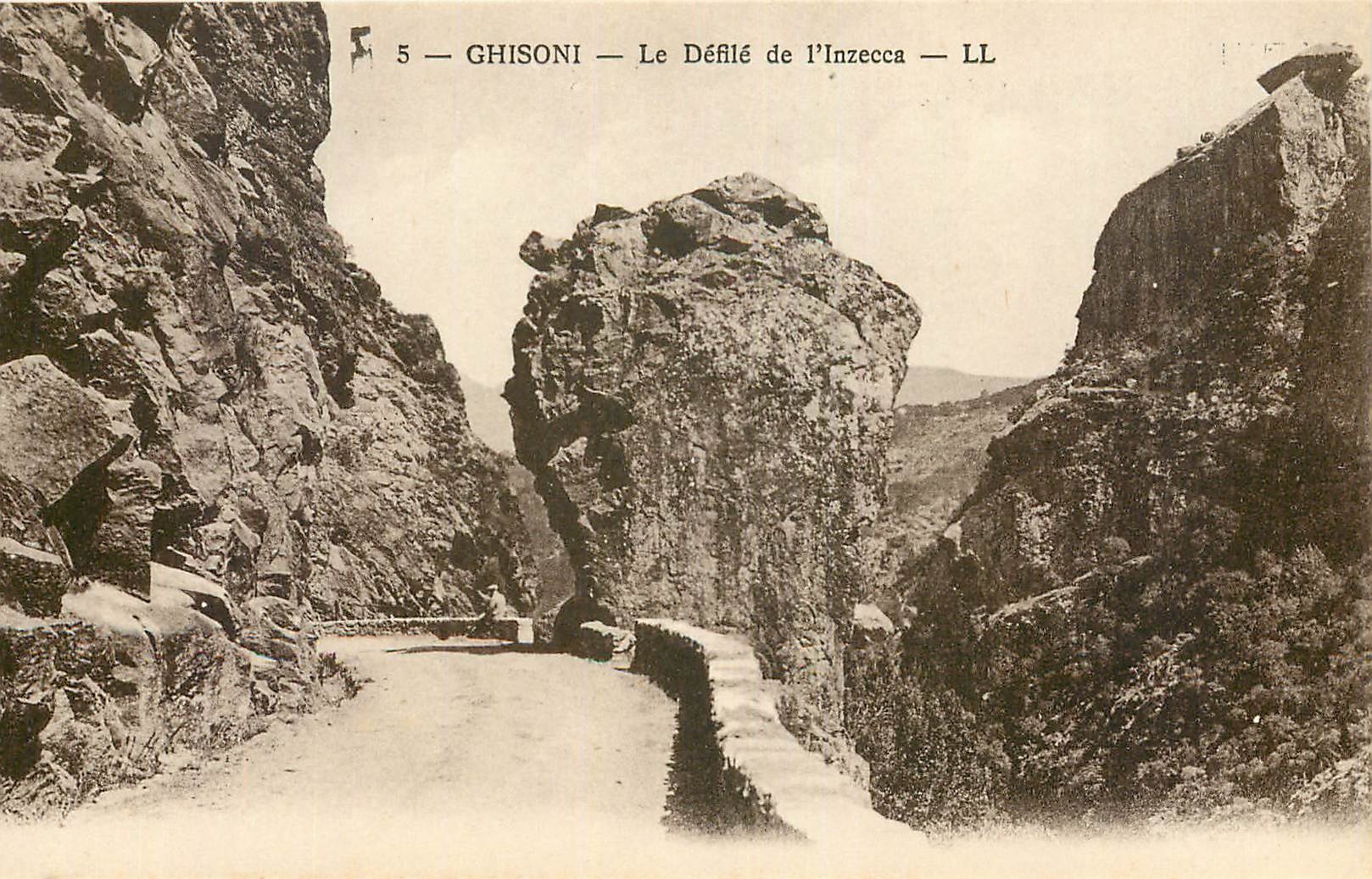 CPA Ghisoni Le Defile de l'Inzecca 