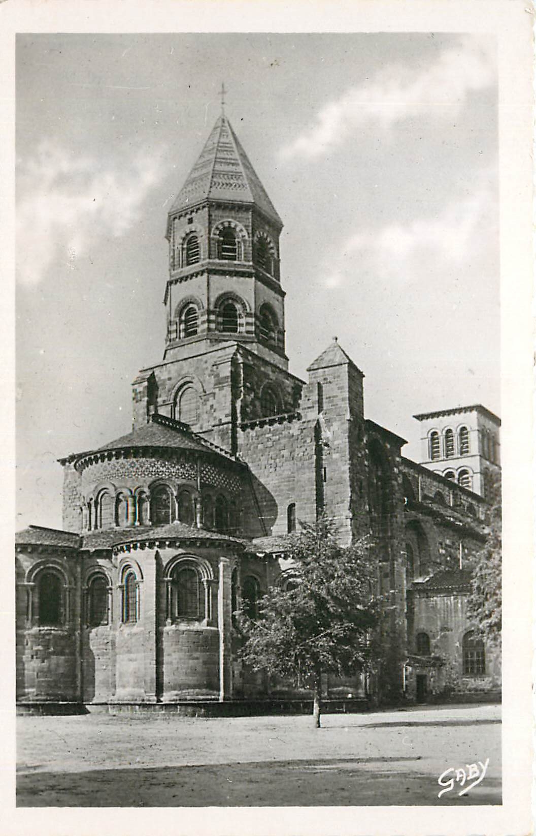 CPA Brioude Hte L L'Eglise 