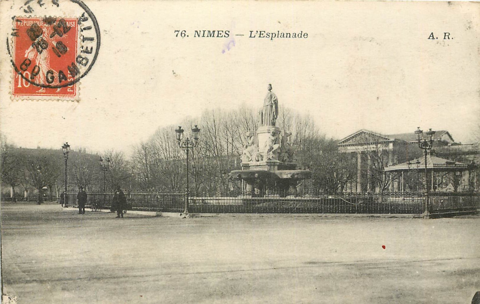 CPA Nimes l'Esplanade 