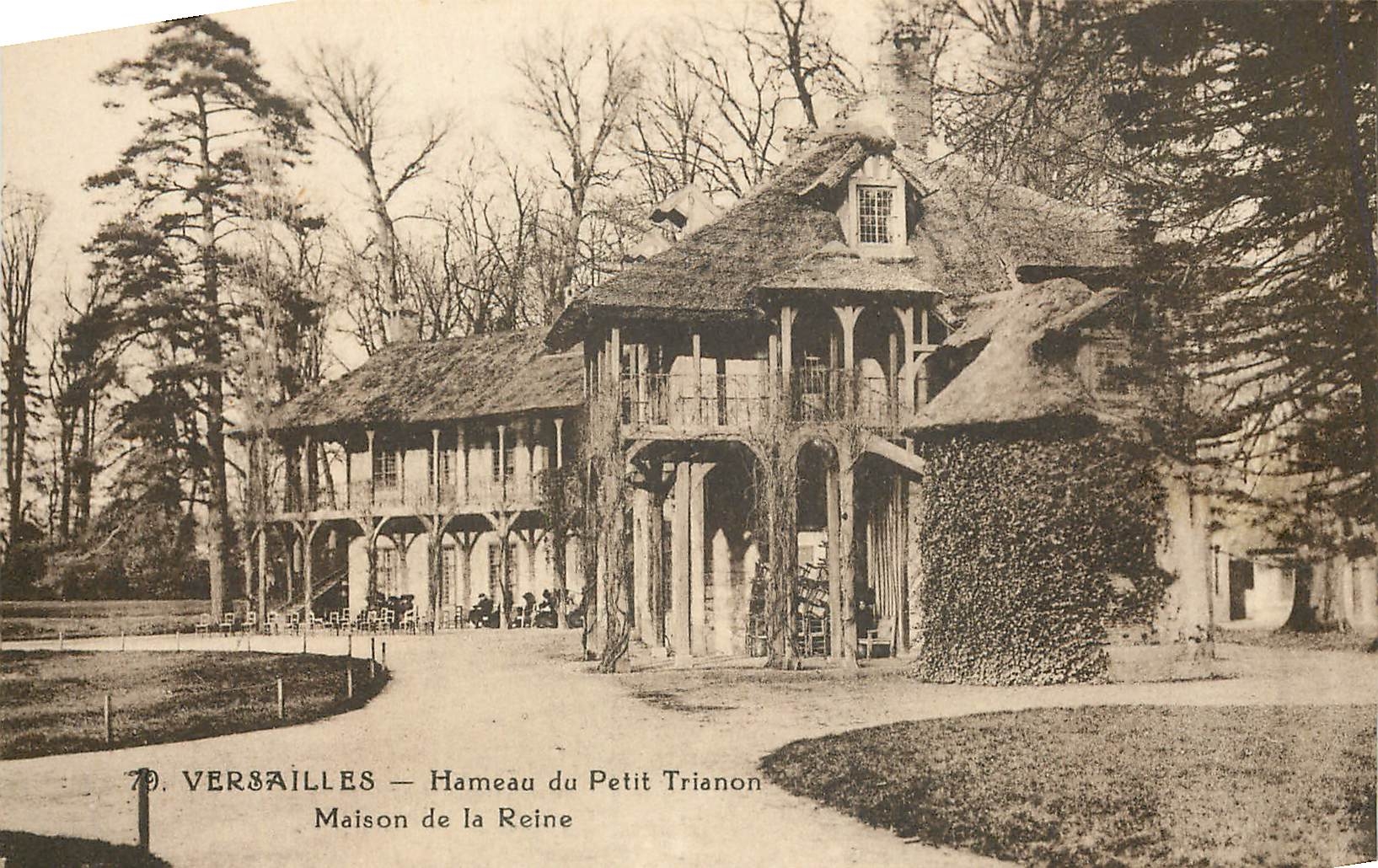 CPA Versailles Hameau du petit Trianon Maison de la Reine