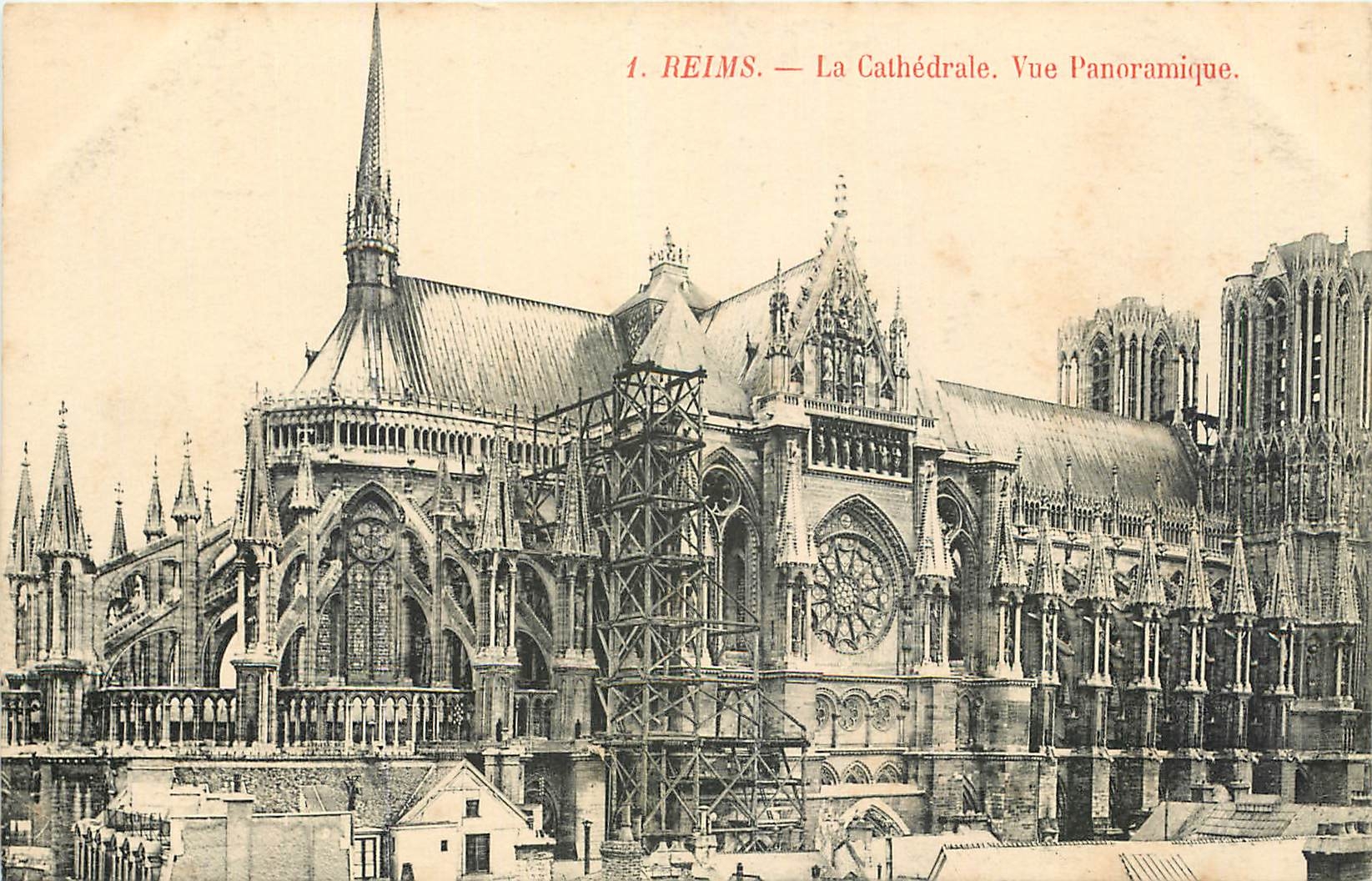 CPA Reims la Cathedrale vue panoramique 