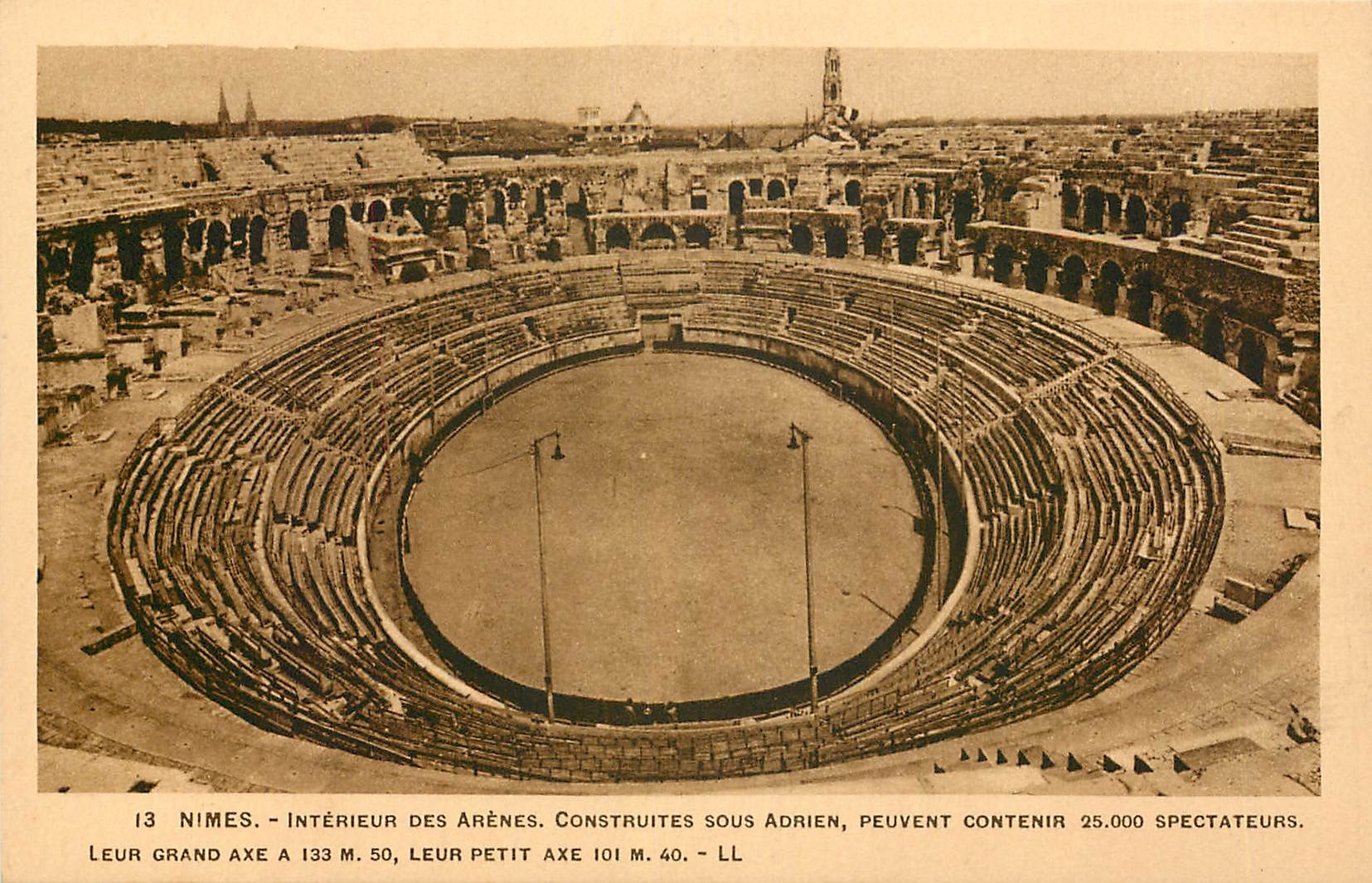 CPA Nimes interieur des Arenes 