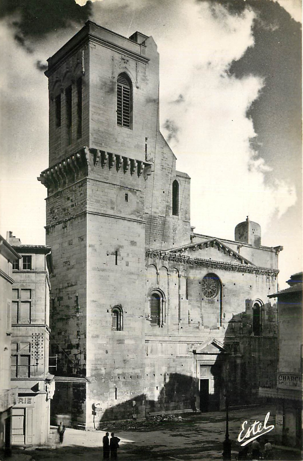 CPA Nimes la cathedrale 