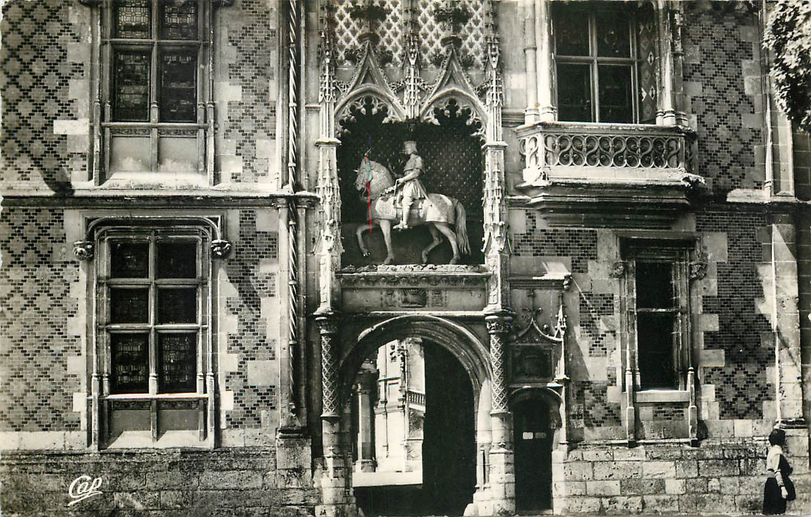 CPA Blois Le Chateau Aile Louis XII 