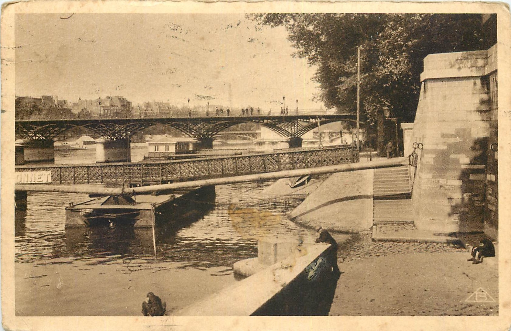 CPA Vues de Paris le Pont des Arts 