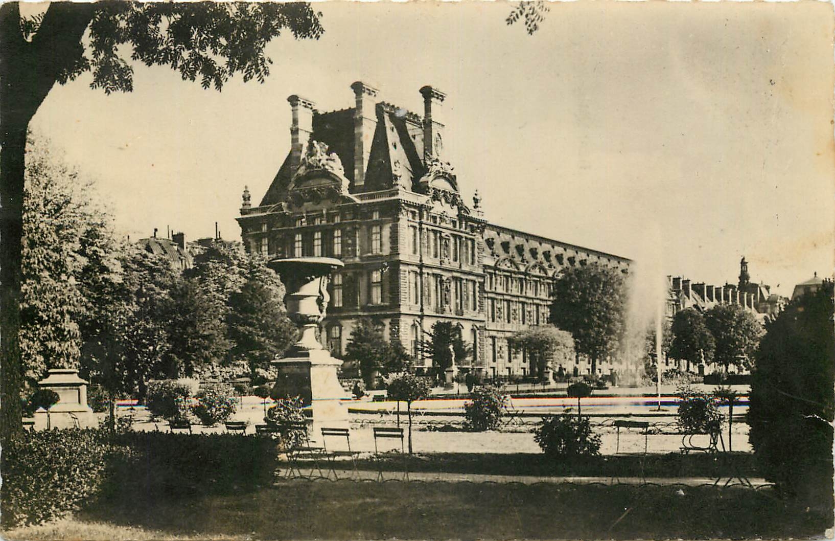 CPA Paris le Louvre 
