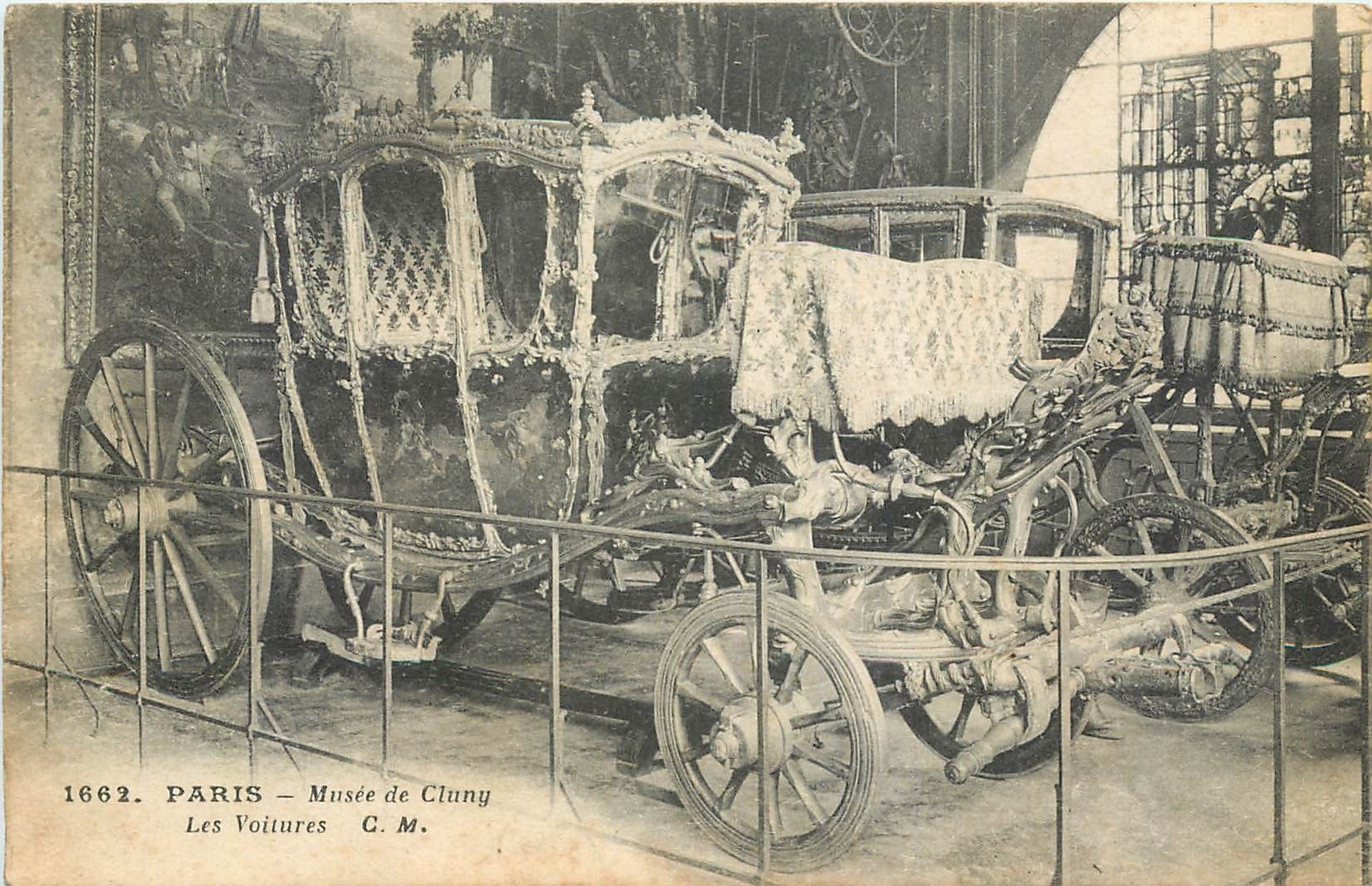 CPA Paris Musee de Cluny les Voitures 