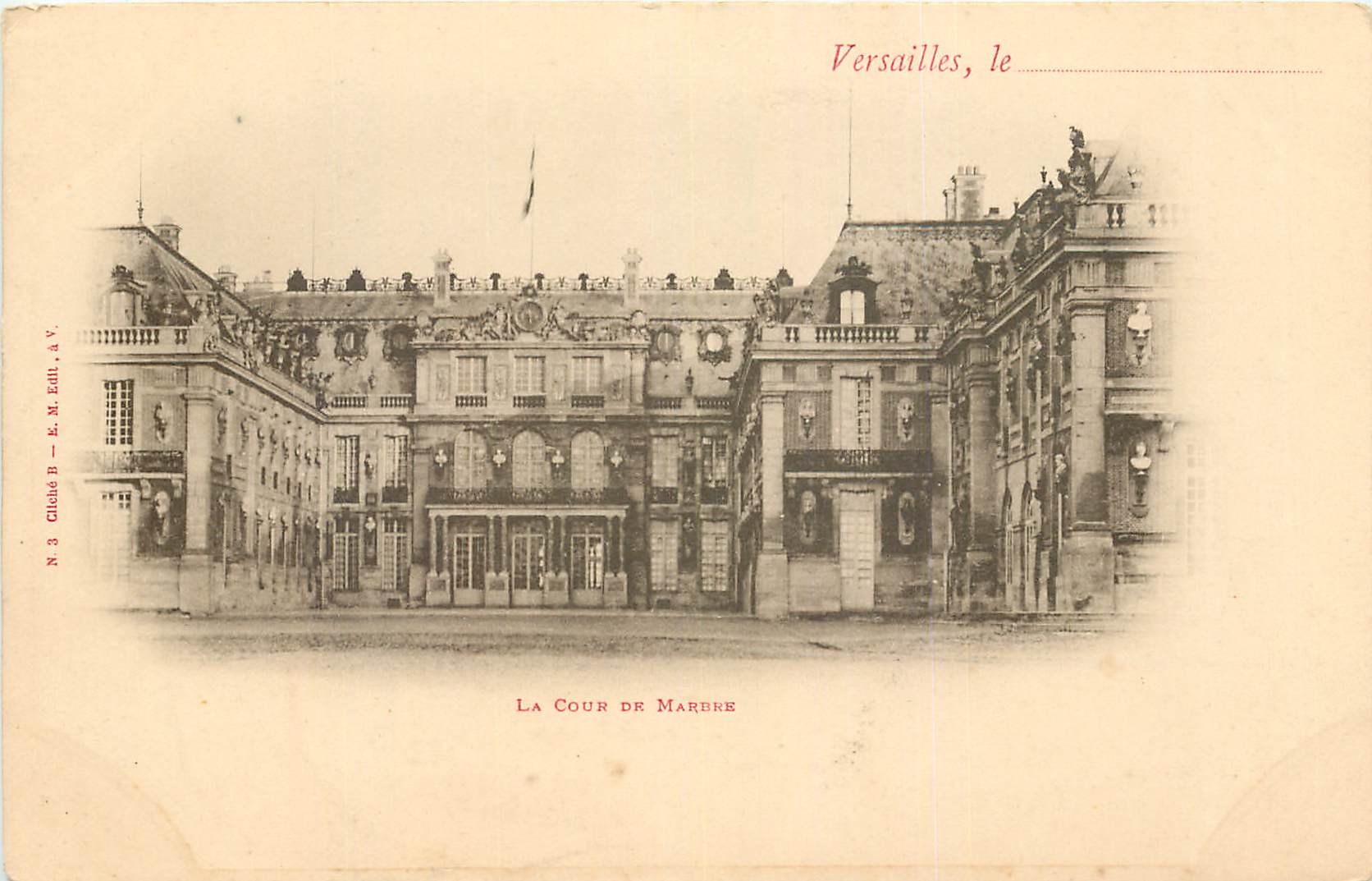 CPA Versailles La Cour de Marbre 