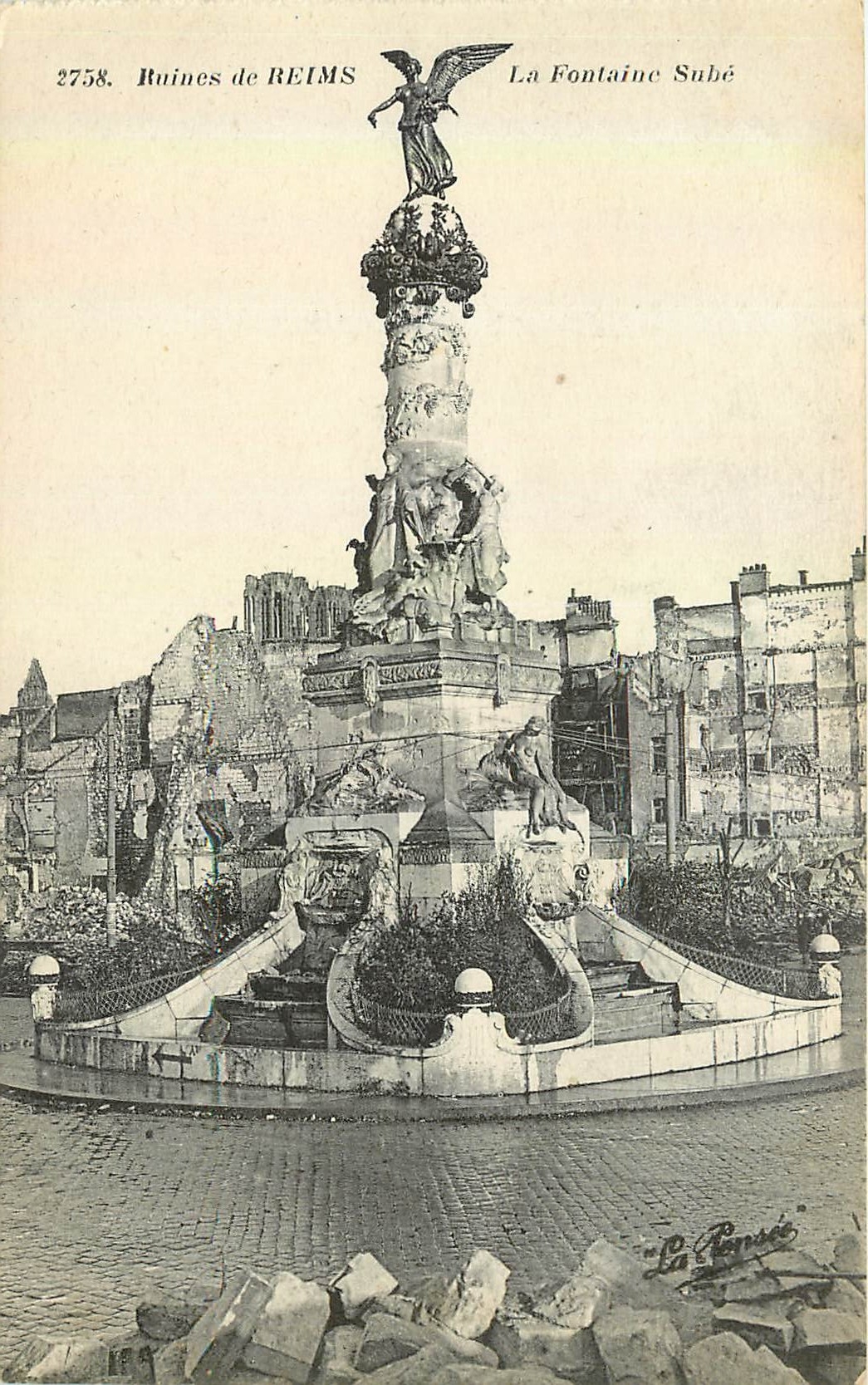 CPA Ruines de Reims La Fontaine Sube 