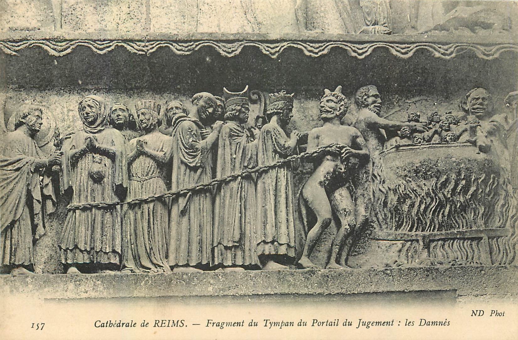 CPA Cathedrale de Reims Fragment du Tympan du Portail du Jugement les damnes 