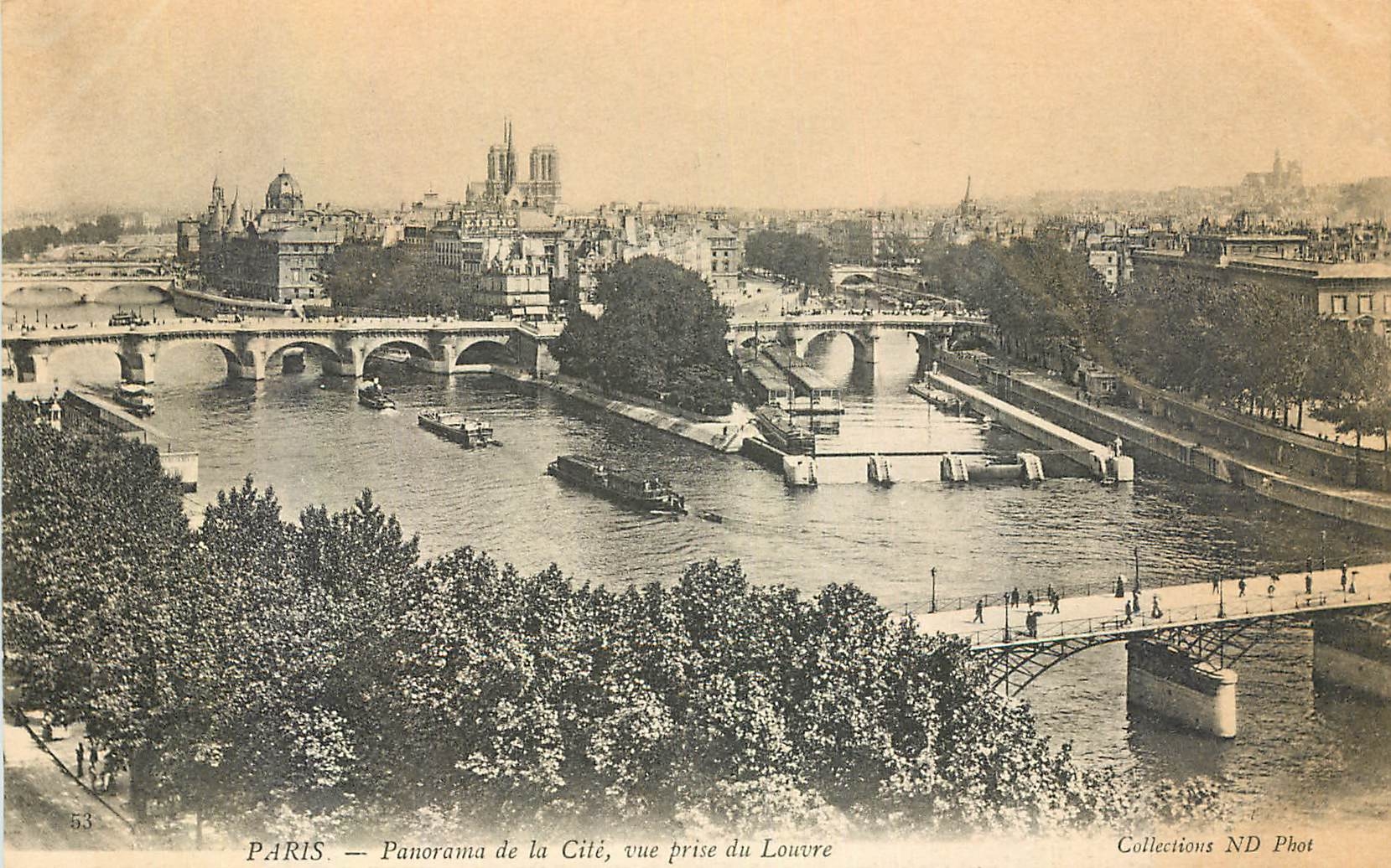 CPA Paris Panorama de la Cite vue prise du Louvre
