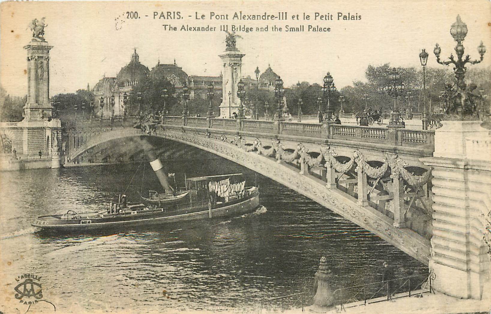 CPA Paris le Pont Alexandre III et le Petit Palais Bateau