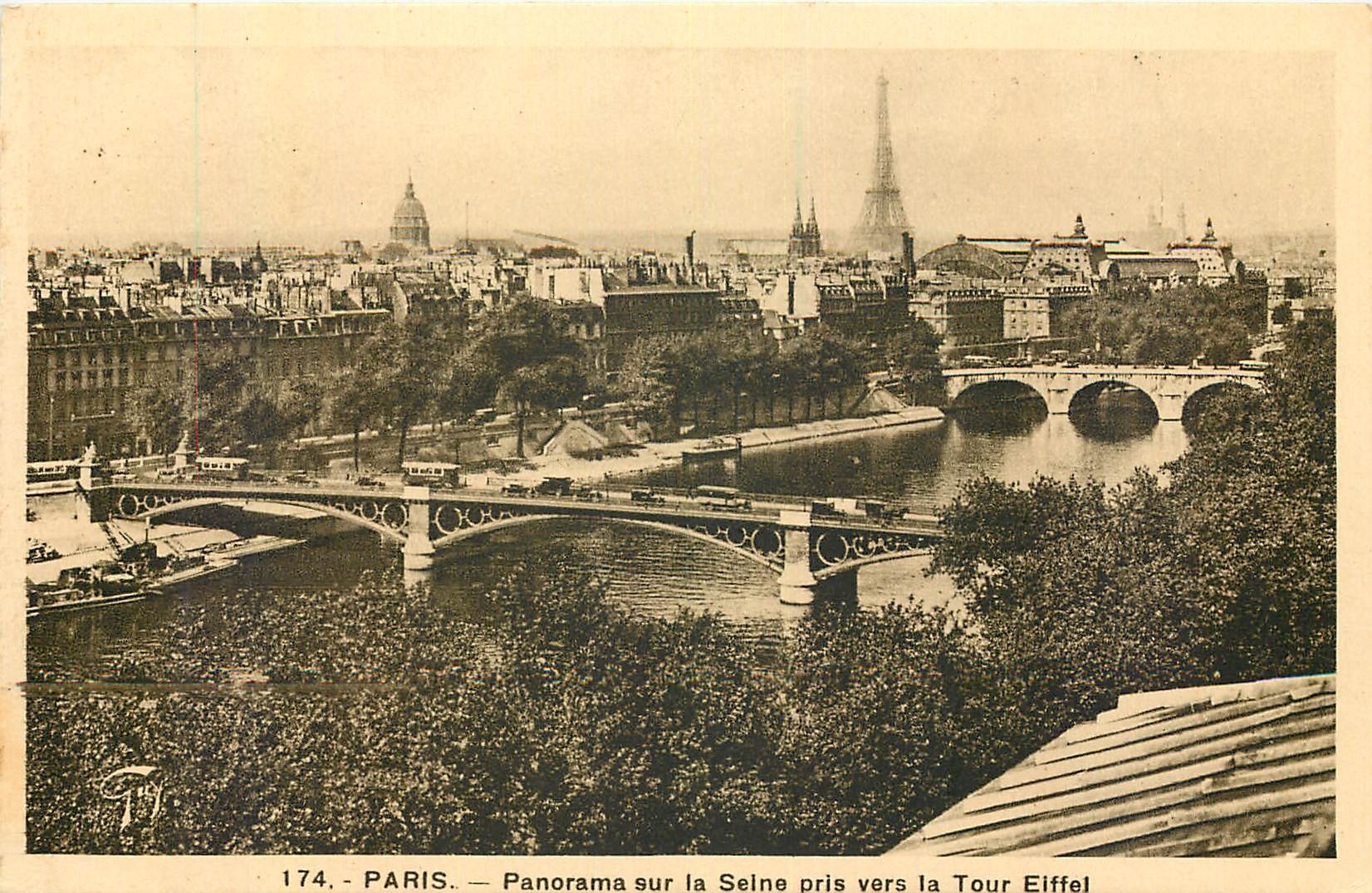 CPA Paris Panorama sur la Seine pris vers la Tour Eiffel