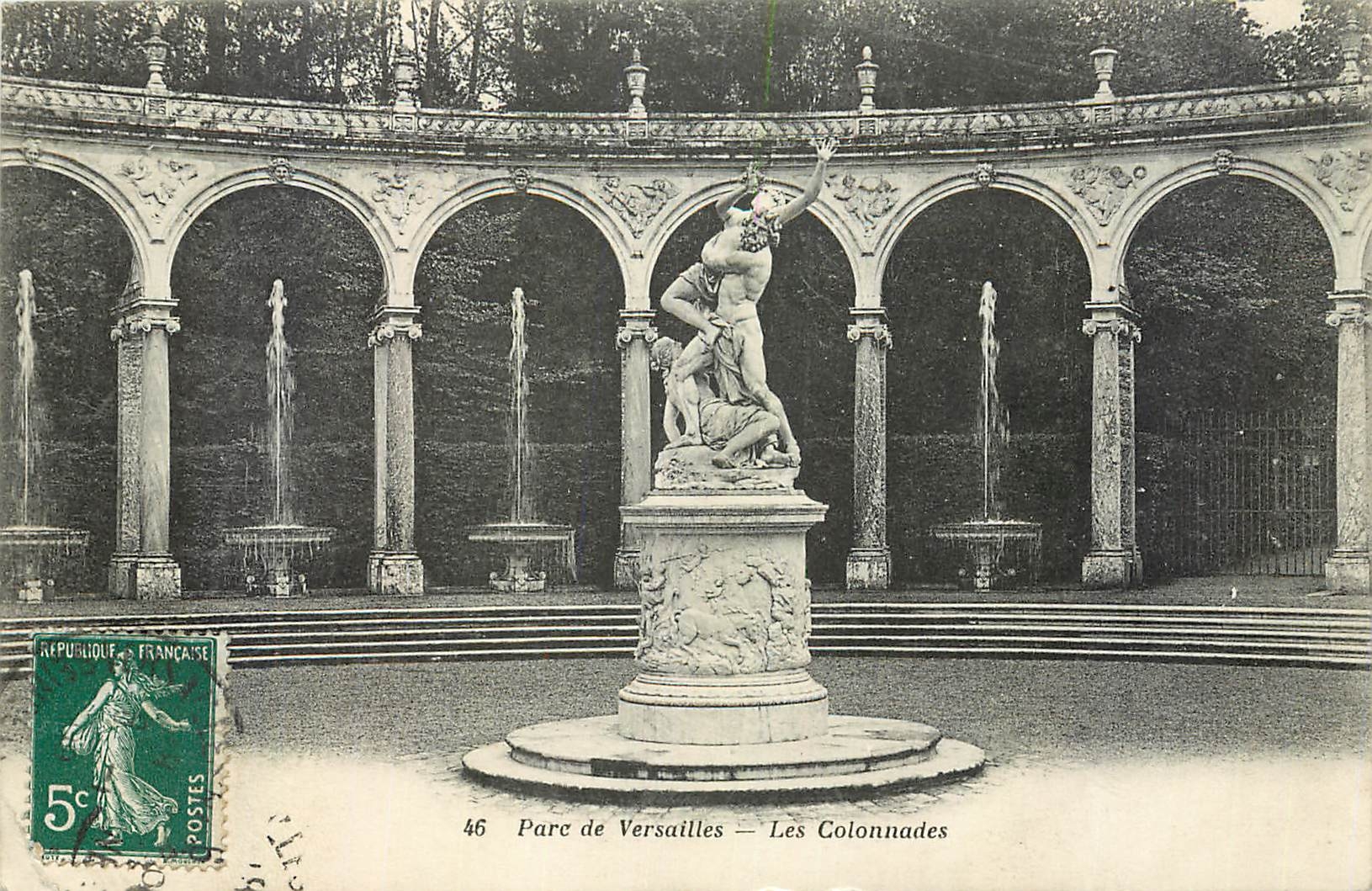 CPA Parc de Versailles Les Colonnades